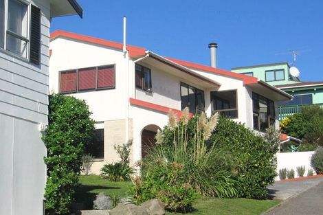 Photo of property in 52 Cambrian Street, Churton Park, Wellington, 6037