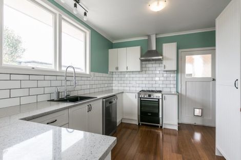 Photo of property in 806 Oxford Street, Saint Leonards, Hastings, 4120