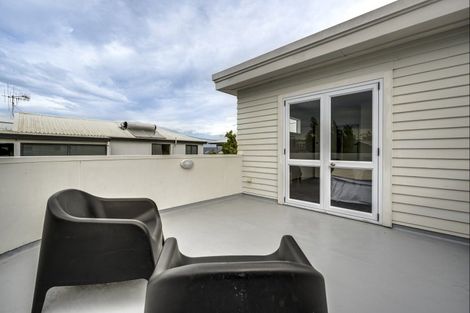 Photo of property in 2/8 Meeanee Quay, Westshore, Napier, 4110