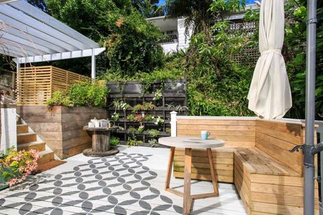 Photo of property in 990 East Coast Road, Northcross, Auckland, 0632