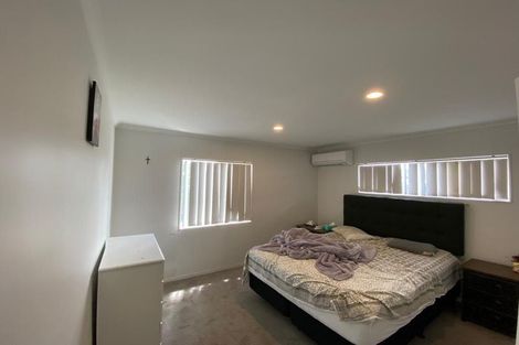 Photo of property in 44 Brashier Circle, Sunnyvale, Auckland, 0612