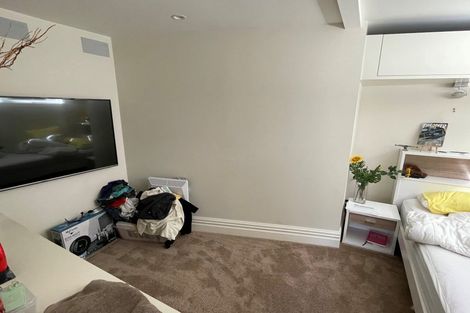 Photo of property in 44 Hawker Street, Mount Victoria, Wellington, 6011