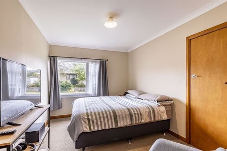 Photo of property in 12 Antrim Place, Hokowhitu, Palmerston North, 4410
