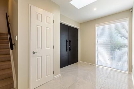 Photo of property in 102 Bassett Road, Remuera, Auckland, 1050