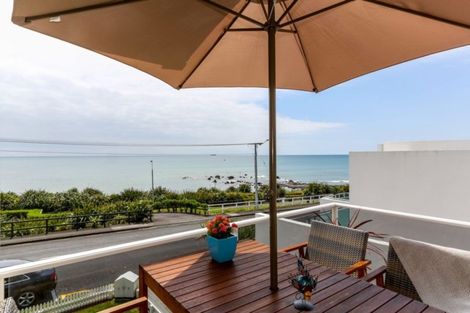 Photo of property in 2/5 Hine Street, New Plymouth, 4310