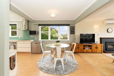 Photo of property in 6 Muhunoa West Road, Ohau, Levin, 5570