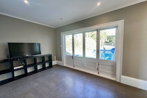 Photo of property in 1 Mozeley Avenue, Devonport, Auckland, 0624