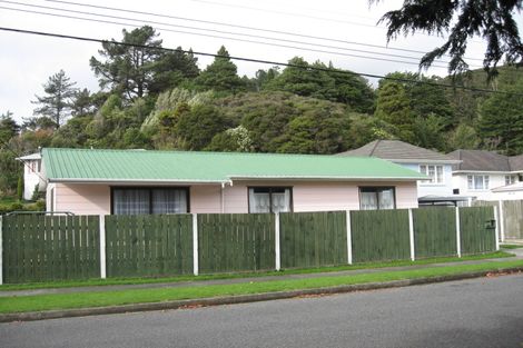 Photo of property in 1a Kereru Grove, Stokes Valley, Lower Hutt, 5019