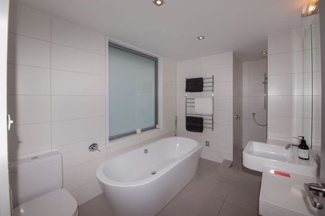 Photo of property in 24e Mandalay Terrace, Khandallah, Wellington, 6035