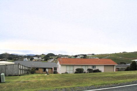Photo of property in 4 Cable Bay Block Road, Cable Bay, 0420
