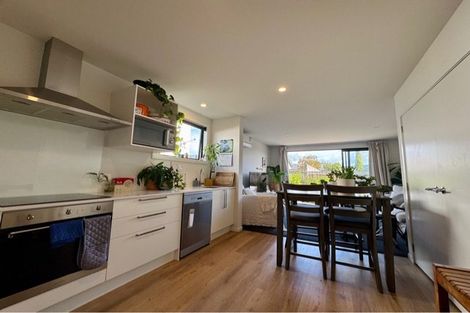 Photo of property in 2/20 Ballinger Place, Carterton, 5713