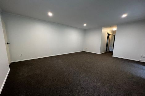 Photo of property in 45 Condor Place, Unsworth Heights, Auckland, 0632