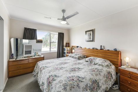 Photo of property in 12 Heather Street, Levin, 5510