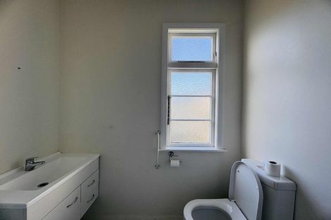 Photo of property in 29-31 Rangitira Avenue, Palmerston North, 4414