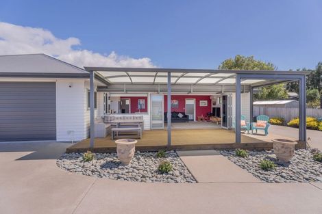 Photo of property in 32 Tairua Palms Place, Tairua, 3508