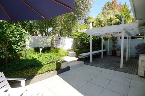 Photo of property in 1/1 Saratoga Avenue, Herne Bay, Auckland, 1011