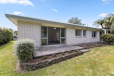 Photo of property in 16 Hickford Place, Okato, 4335