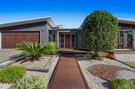 Photo of property in 27 The Fairway, Whakatane, 3120