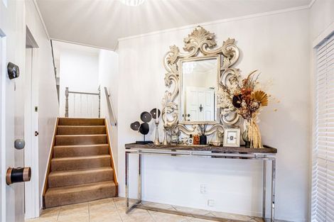 Photo of property in 1/1 Bluefin Way, West Harbour, Auckland, 0618