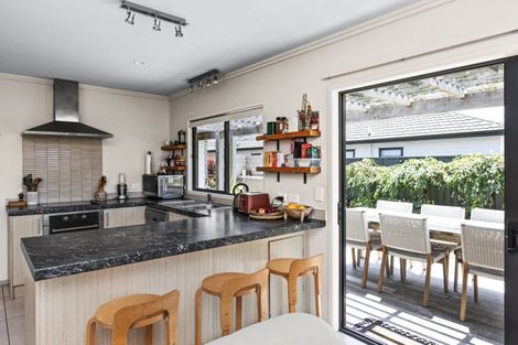 Photo of property in 15 Mcnaughton Place, Onekawa, Napier, 4110