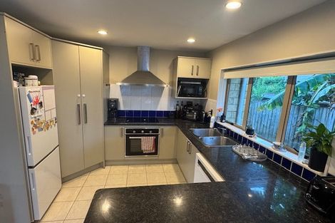 Photo of property in 28a Kingdale Road, Henderson, Auckland, 0610