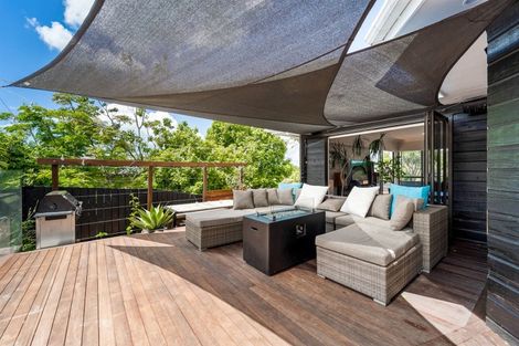 Photo of property in 27 Macnay Way, Murrays Bay, Auckland, 0630