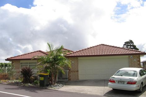 Photo of property in 2 Midhurst Avenue, Henderson, Auckland, 0612