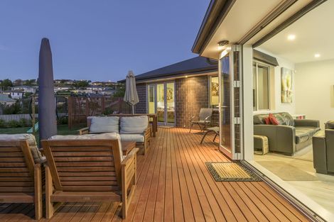 Photo of property in 146 Oteki Park Drive, Welcome Bay, Tauranga, 3112