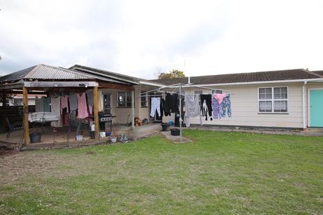 Photo of property in 27 Dunk Place, Milson, Palmerston North, 4414