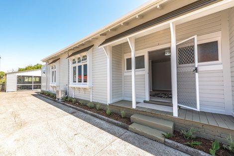 Photo of property in 17 Gonville Avenue, Gonville, Whanganui, 4501