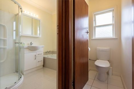 Photo of property in 41 Coates Street, Tawa, Wellington, 5028