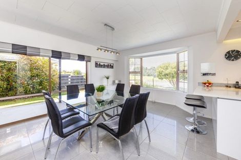 Photo of property in 33 Dittmer Drive, Awapuni, Palmerston North, 4412