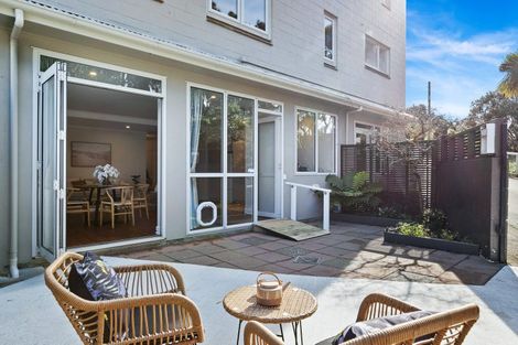 Photo of property in 1 Stowe Hill, Thorndon, Wellington, 6011