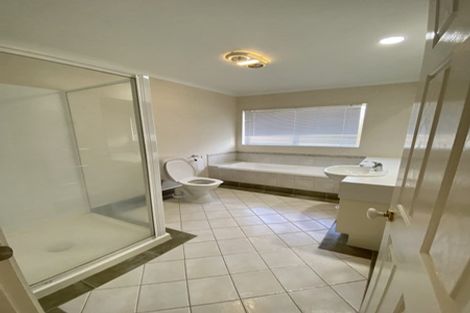 Photo of property in 52 Delmont Close, East Tamaki Heights, Auckland, 2016