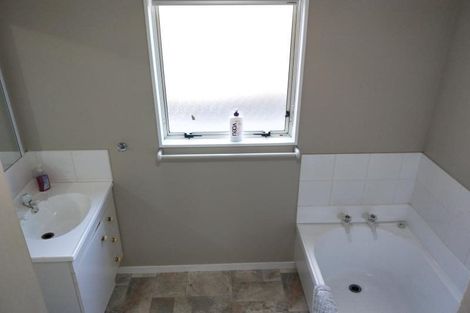 Photo of property in 20 Dalwood Grove, Highbury, Palmerston North, 4412