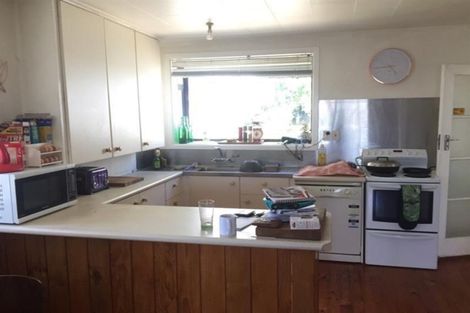 Photo of property in 9 Ennis Avenue, Pakuranga Heights, Auckland, 2010