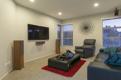 Photo of property in 146 Oteki Park Drive, Welcome Bay, Tauranga, 3112