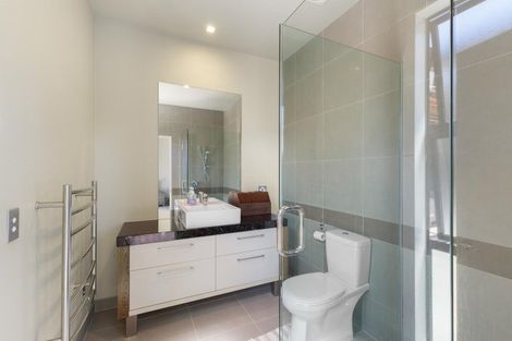 Photo of property in 18 Rannoch Drive, Jacks Point, Queenstown, 9371