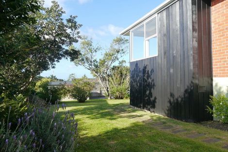 Photo of property in 4/7 Hastings Road, Mairangi Bay, Auckland, 0630