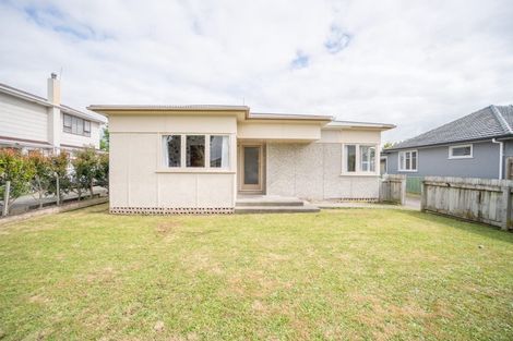 Photo of property in 23 Glasgow Street, Takaro, Palmerston North, 4412