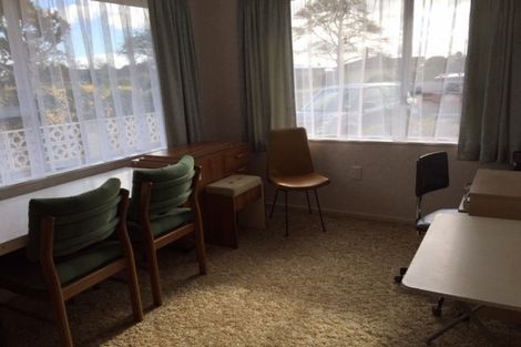 Photo of property in 18 Meadowbrook Drive, Cloverlea, Palmerston North, 4412