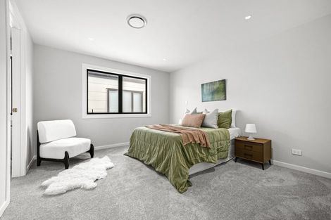 Photo of property in 18 Pukeko Road, Hobsonville, 0616