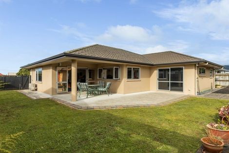 Photo of property in 2 Fuller Close, Levin, 5510