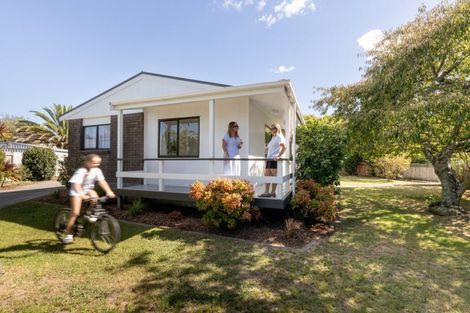 Photo of property in 2 Novelle Grove, Papamoa Beach, Papamoa, 3118