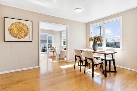 Photo of property in 4a Mawney Road, Henderson, Auckland, 0610