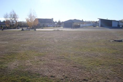 Photo of property in 19 Irishman Drive, Twizel, 7901