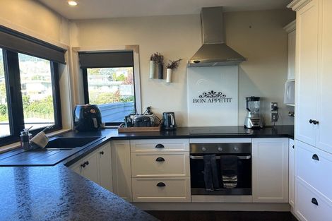 Photo of property in 92 Queen Street, Richmond, 7020