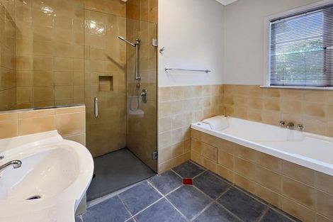 Photo of property in 236 Victoria Avenue, Hokowhitu, Palmerston North, 4410