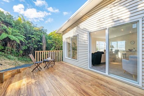 Photo of property in 70 Riverstone Drive, Riverstone Terraces, Upper Hutt, 5018