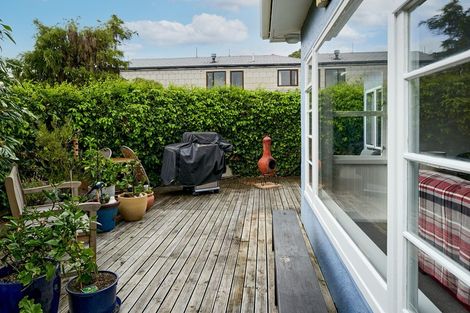 Photo of property in 372 Muritai Road, Eastbourne, Lower Hutt, 5013